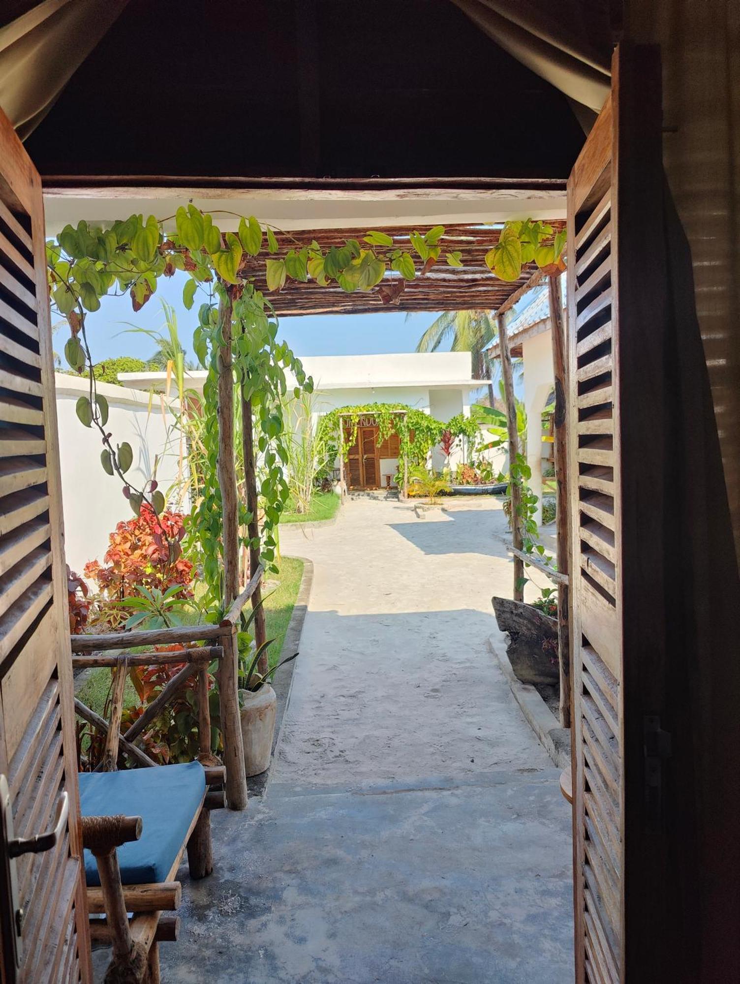 Mafia Island Bungalows Utende Kültér fotó